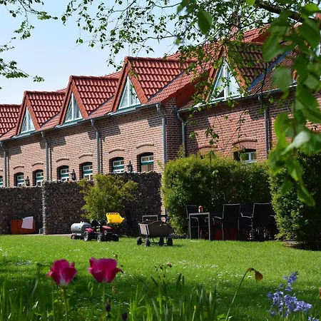 Alte Schule 1